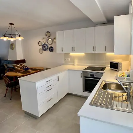 Clubrent - Townhouse La Merced * Кальпе